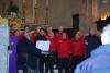 Coro e Pubblico cantano insieme il finale, mentre il Mstro Francesco li guida...